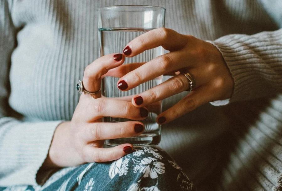Drink iets meer water in plaats van alcohol - My Daily Favorites