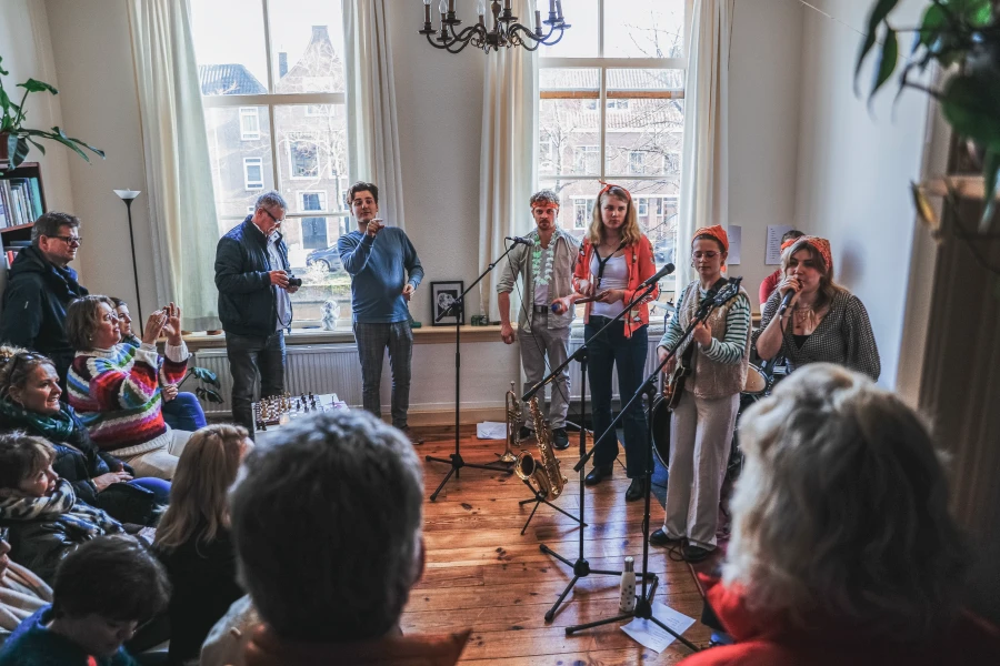 Gluren bij de buren - My Daily Favorite