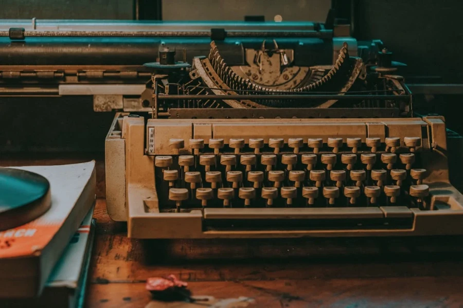 My Daily Favorite - Vintage typemachine