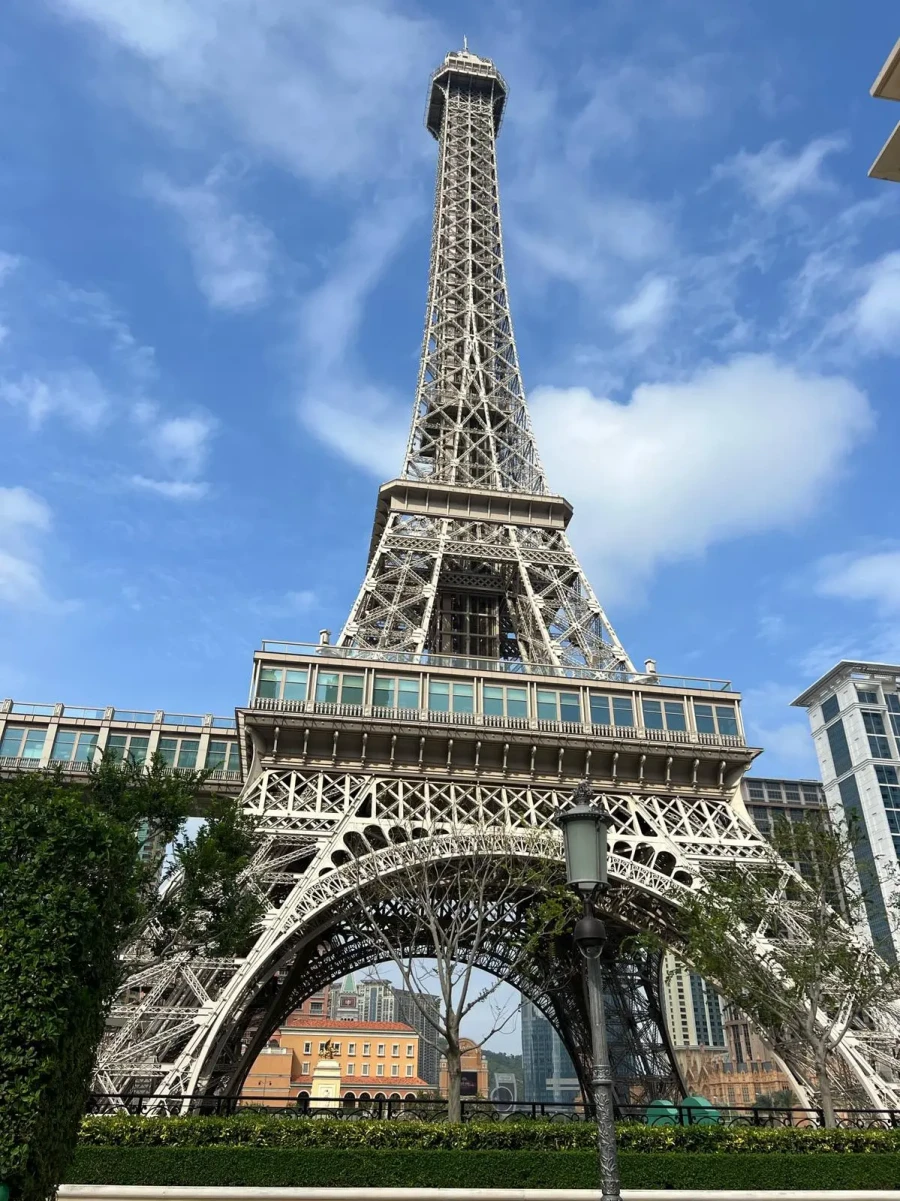 The Parisian Hotel in Macau met een waar replica van de Eiffeltoren