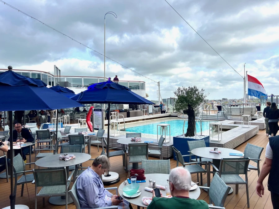 Genieten aan boord van de Holland America Line - My Daily Favorite