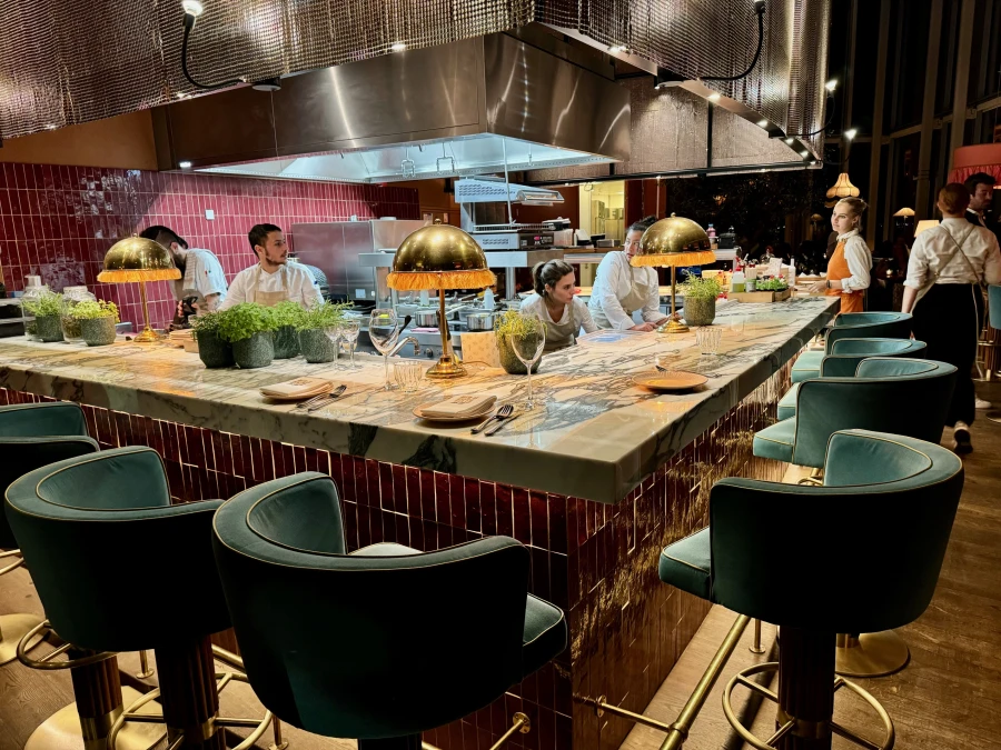 Open kitchen at Hasta la vista Baby - My Daily Favorite