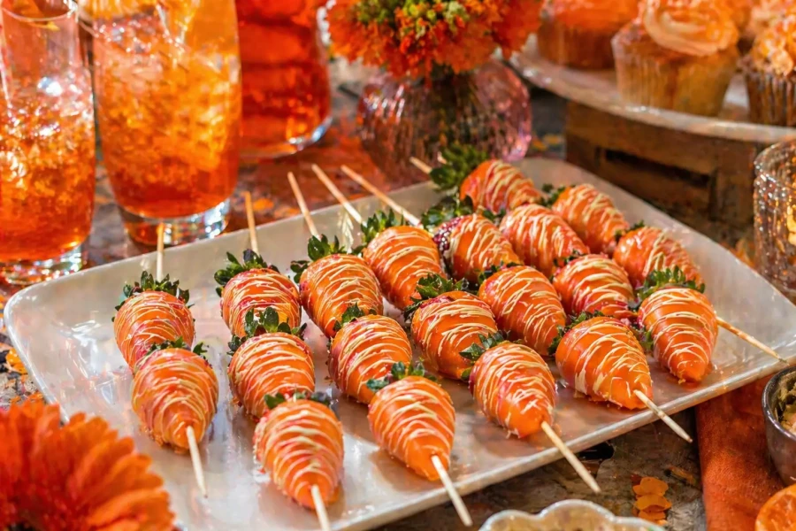 Oranje aarbei op een stok | My Daily Favorite