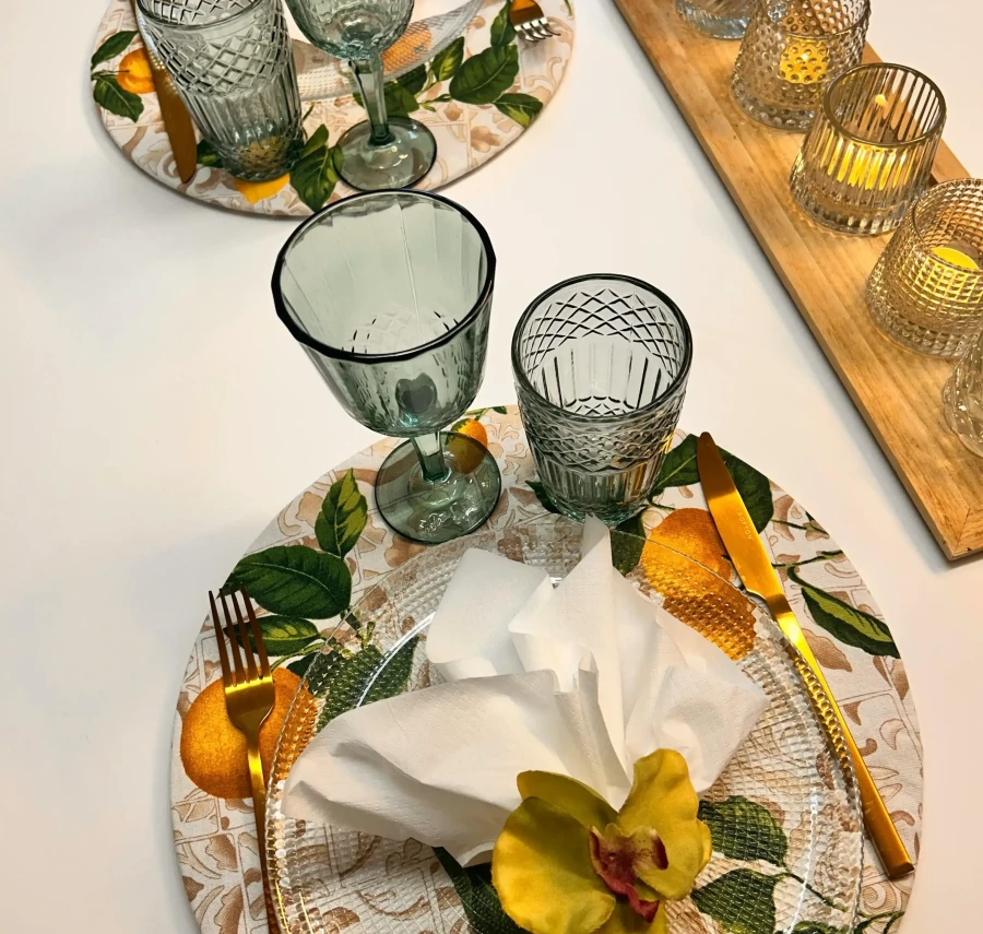 Stijl je tafel met mooie glazen, servies en bestek | My Daily Favorite
