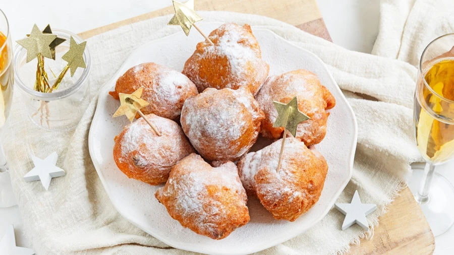 Zelf oliebollen bakken - My Daily Favorite